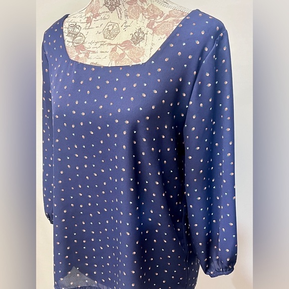 WEST KEI Navy blue floral print blouse size M. - Picture 3 of 11